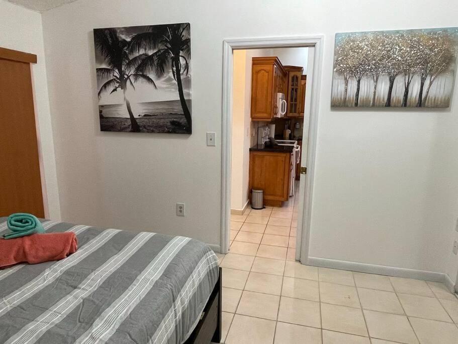 Modern 3-bedroom W/ Backyard