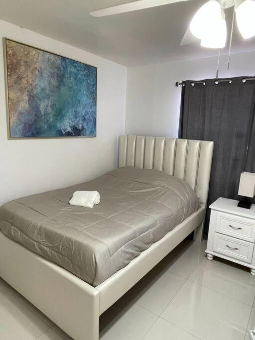Modern 3-bedroom W/ Backyard Miami