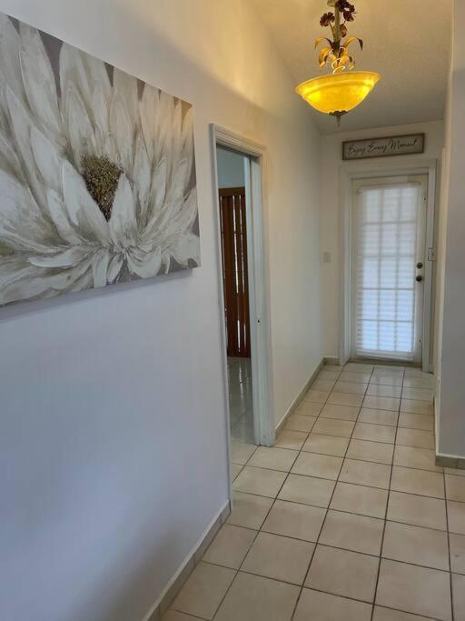 Modern 3-bedroom W/ Backyard * Miami