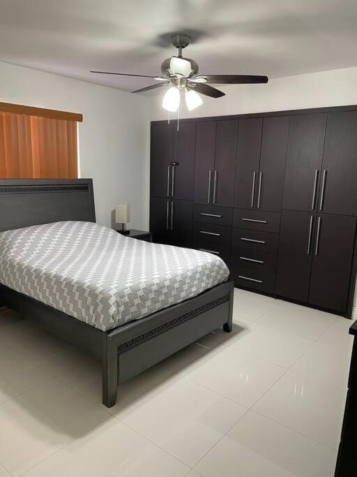 Modern 3-bedroom W/ Backyard